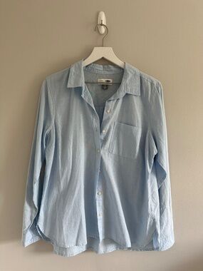Old Navy Light Blue Button Down Dress Shirt Size L